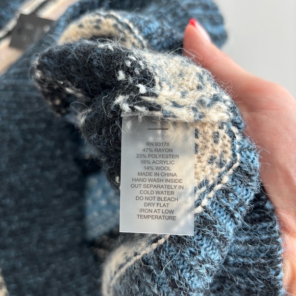 Magaschoni Patterned Blue and Cream Sweater Vest Wool blend Sz S - Picture 7 of 7